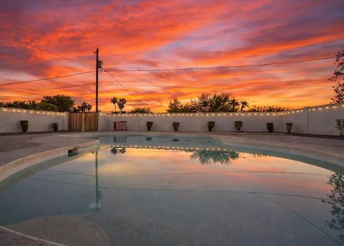 Aether - Sparkling Pool & Games - Mins To Old Town Holiday home