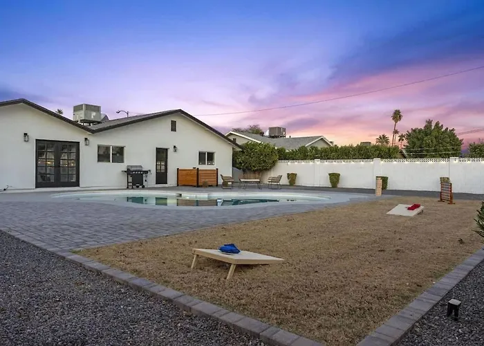 Aether - Sparkling Pool & Games - Mins To Old Town Holiday home *