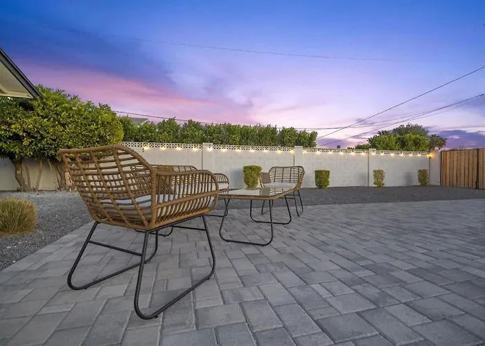Aether - Sparkling Pool & Games - Mins To Old Town Holiday home