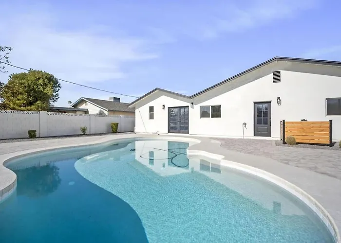 Aether - Sparkling Pool & Games - Mins To Old Town *